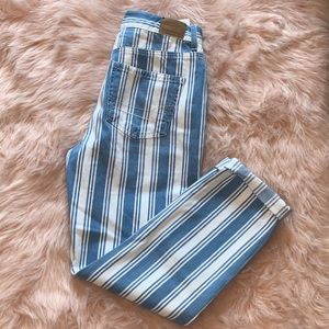 American Eagle Mom Jeans